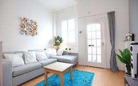 Dalmeny Street Apartment